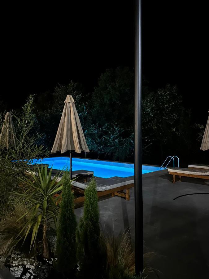 Hotel Restaurant Natyra E Qete Lezhë Екстериор снимка