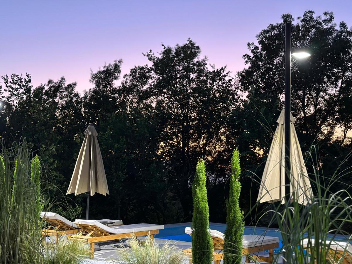 Hotel Restaurant Natyra E Qete Lezhë Екстериор снимка